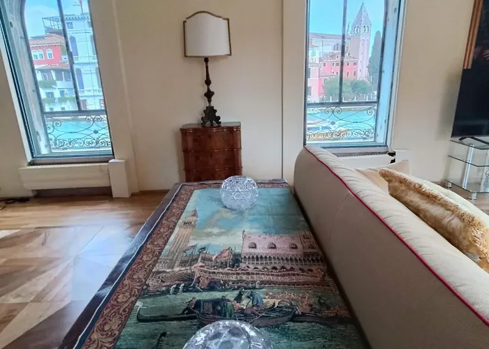 Palazzo Querini Accademia アパート ヴェネツィア