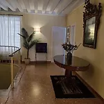 Palazzo Querini Accademia Apartment Venice