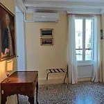 Palazzo Querini Accademia Apartment Venice