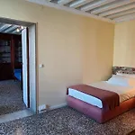 Apartment Palazzo Querini Accademia Venice
