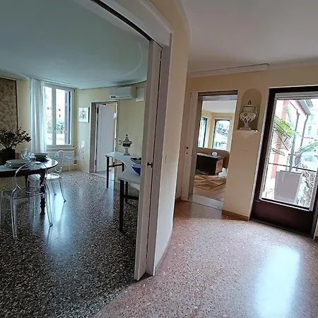 Palazzo Querini Accademia Venise