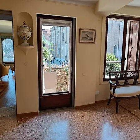 Palazzo Querini Accademia Veneza