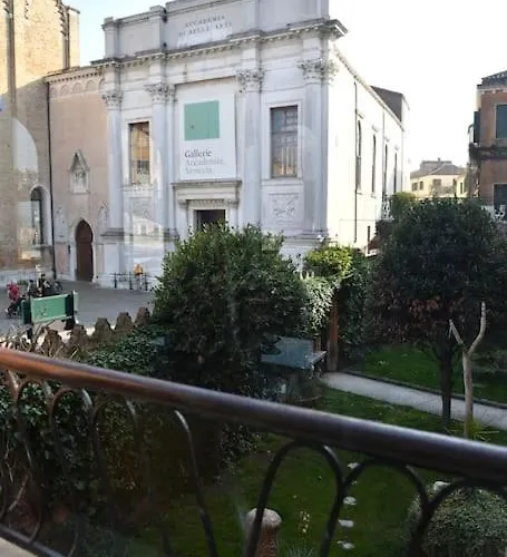 Palazzo Querini Accademia *