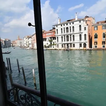 Palazzo Querini Accademia Venecia