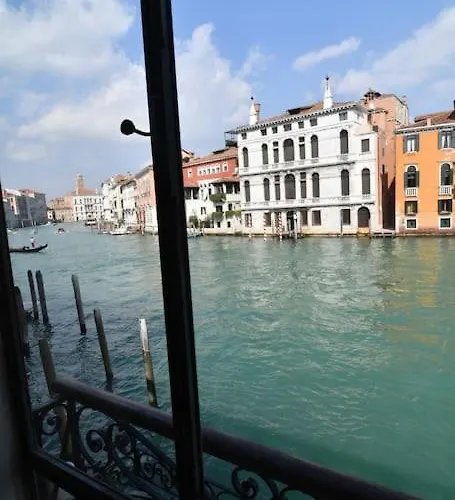 Palazzo Querini Accademia Venetië